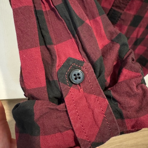 Express Red & Black Plaid Flannel - size xs - Picture 3 of 5